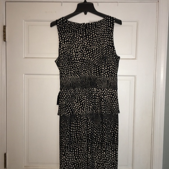 Excellent Condition -Black and White Dress - Picture 4 of 4
